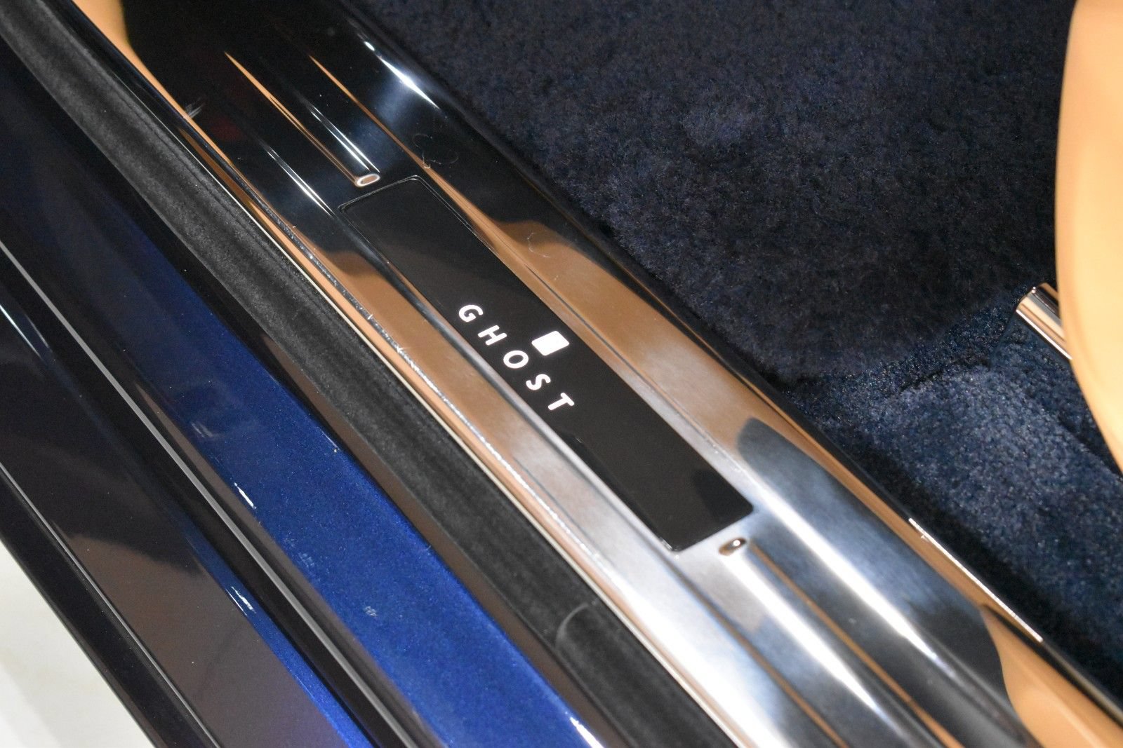 Certified 2025 Rolls-Royce Ghost AWD/4WD image 23