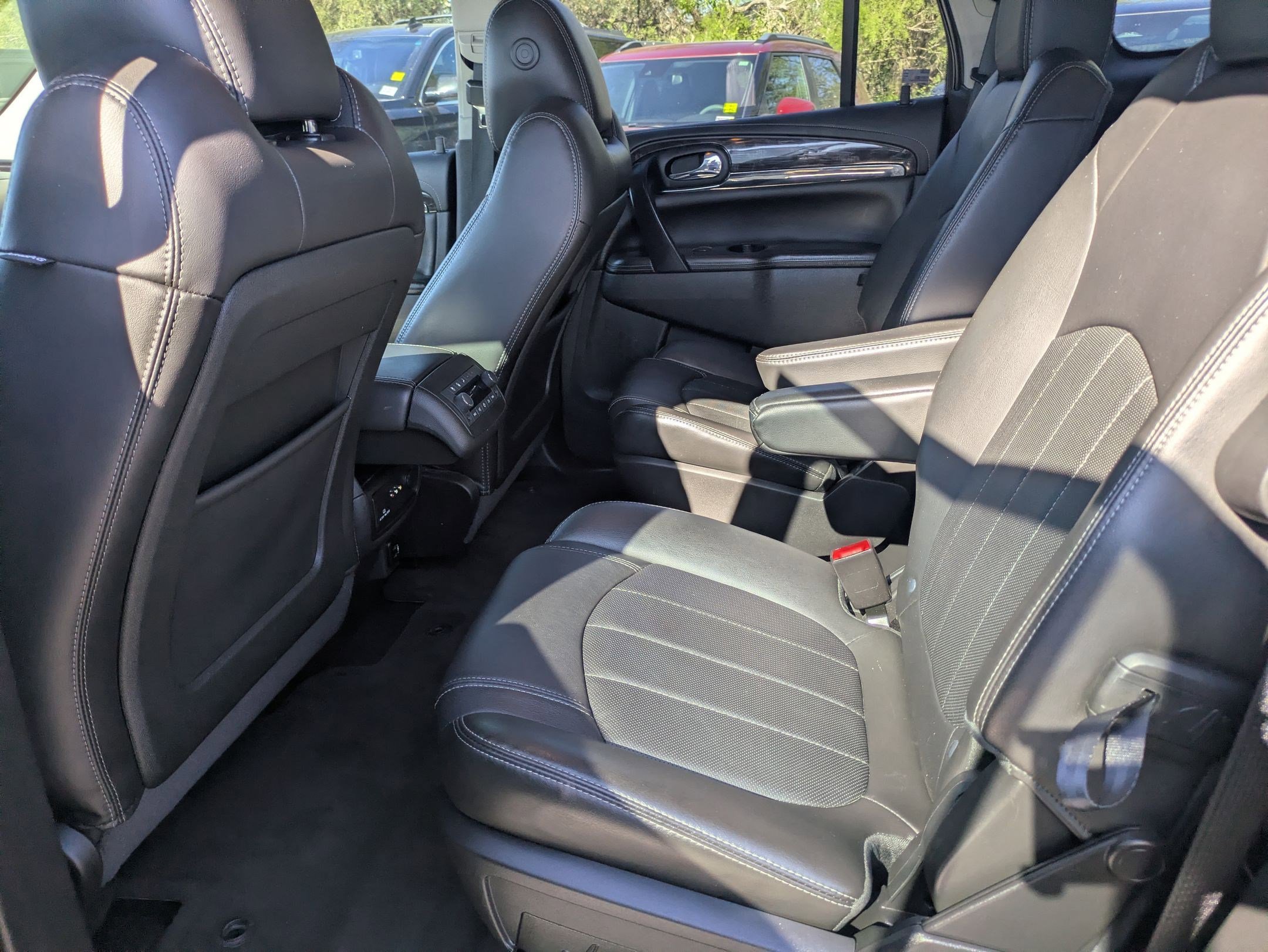 Used 2017 Buick Enclave Leather image 13