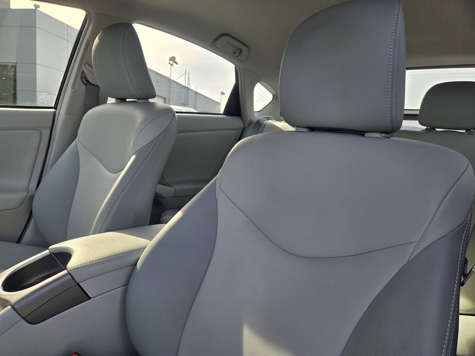 Used 2013 Toyota Prius Five image 15