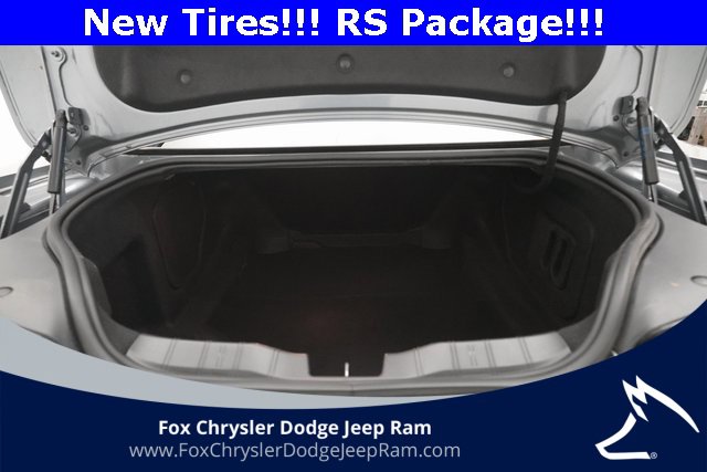 Used 2022 Chevrolet Camaro LT w/ RS Package image 10