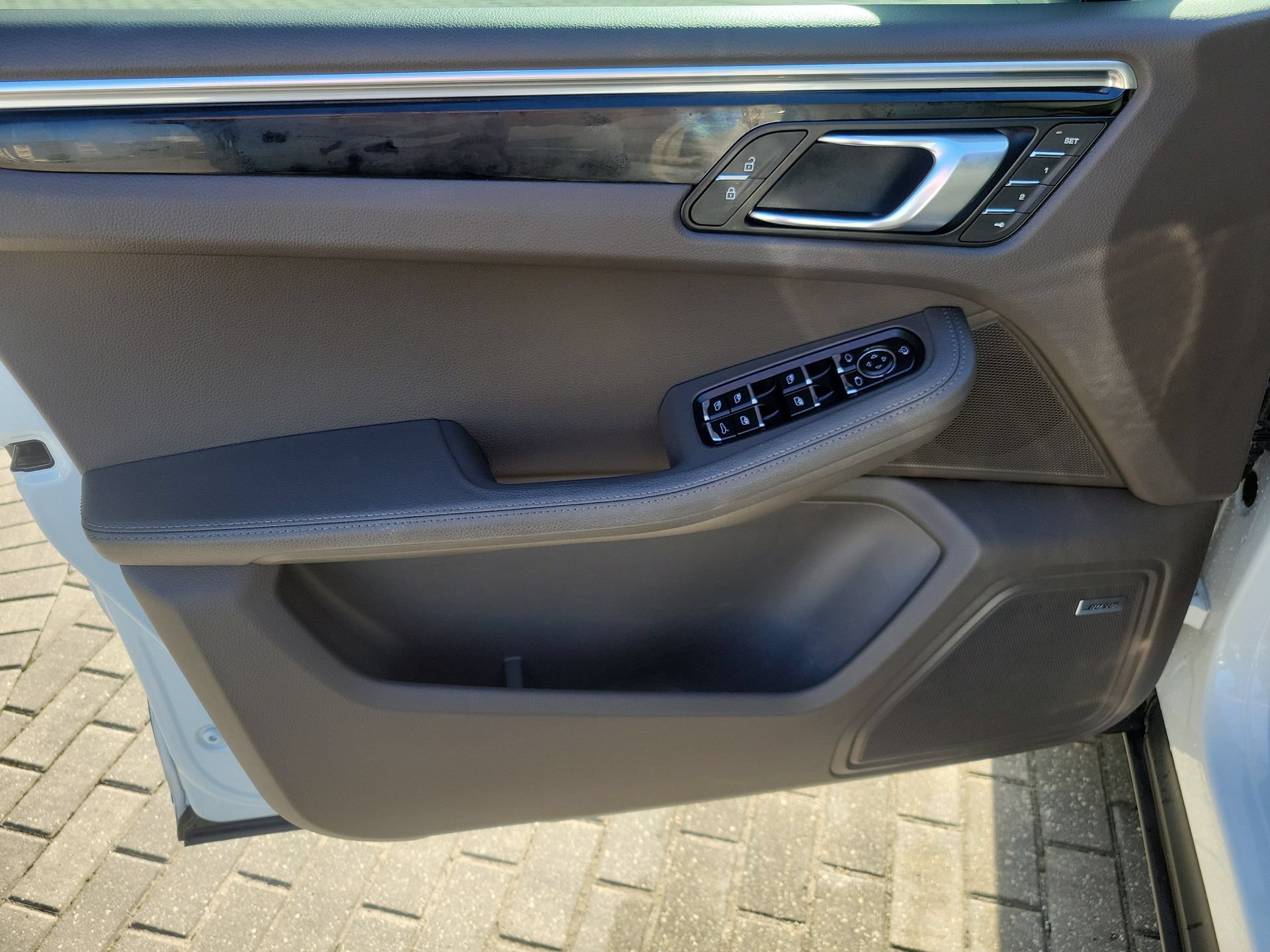 Used 2023 Porsche Macan S AWD/4WD image 19