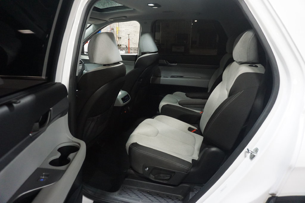 Used 2020 Hyundai Palisade SEL w/ Convenience Package FWD image 12