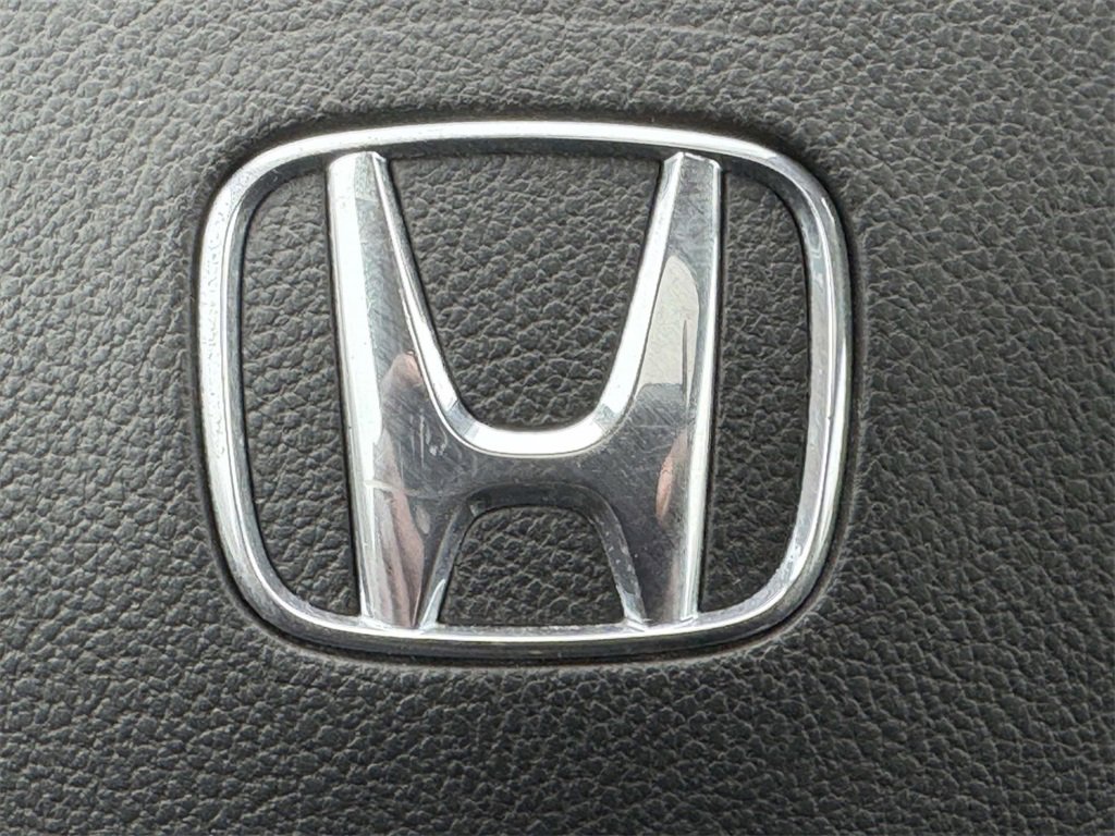 Used 2016 Honda CR-V Touring image 29