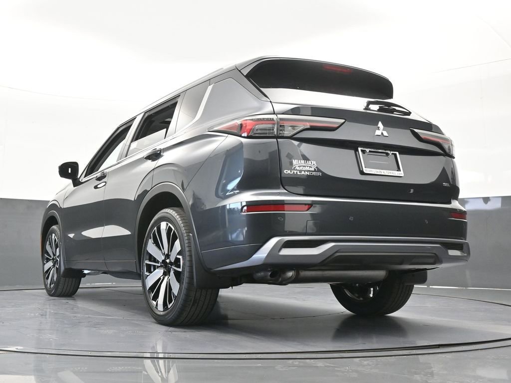 New 2026 Mitsubishi Outlander SEL FWD image 58