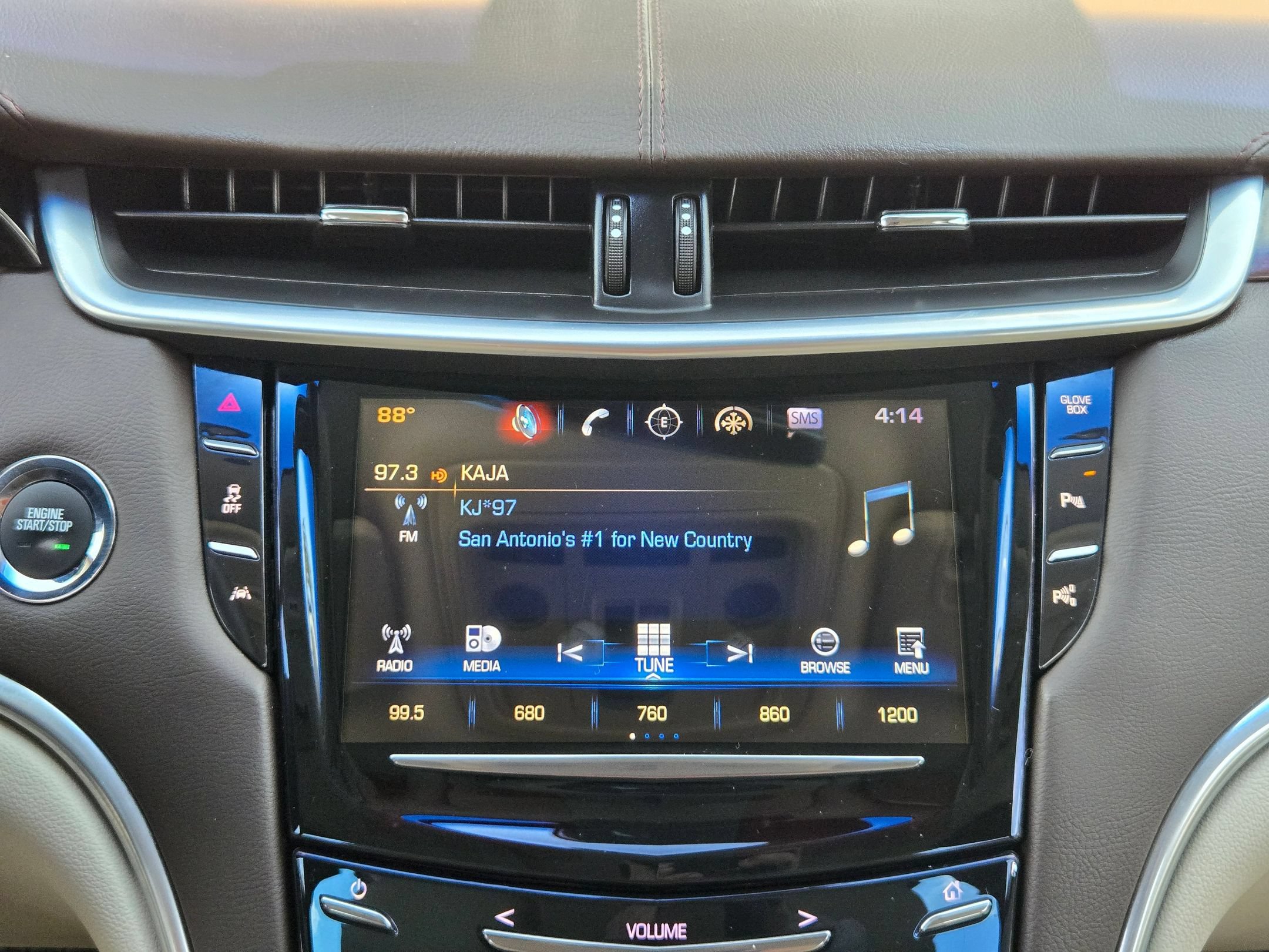 Used 2016 Cadillac XTS Luxury w/ Driver Awareness Package FWD image 17