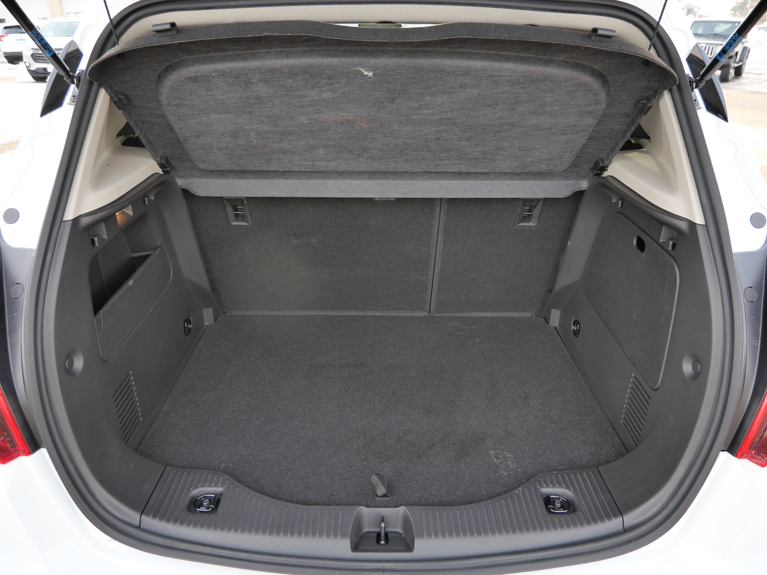 Used 2022 Buick Encore Preferred w/ Safety Package image 14