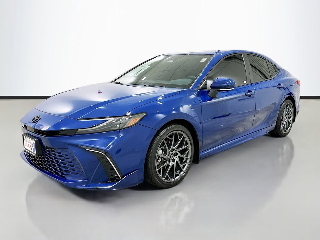 Used 2025 Toyota Camry XSE FWD image 3
