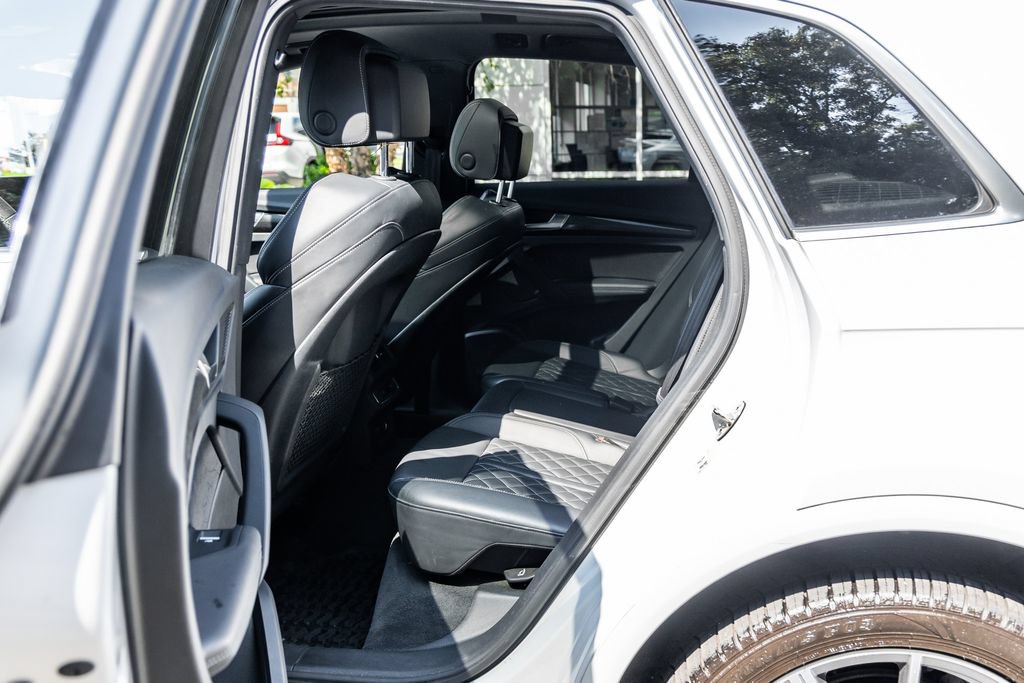 Used 2021 Audi SQ5 Premium Plus w/ Premium Plus Package AWD/4WD image 25