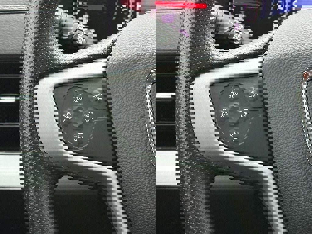 Used 2023 GMC Terrain SLE image 18