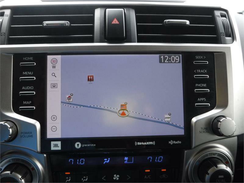 Used 2020 Toyota 4Runner 4WD image 14