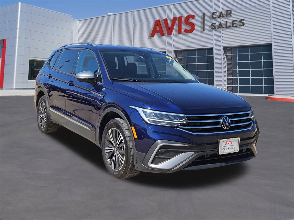 Used 2024 Volkswagen Tiguan Wolfsburg Edition image 9