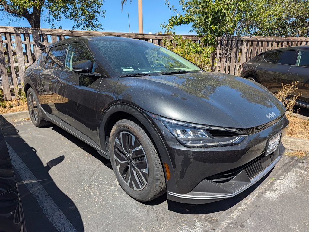 Used 2024 Kia EV6 Light RWD image 2