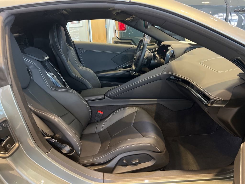 Certified 2024 Chevrolet Corvette Stingray image 10