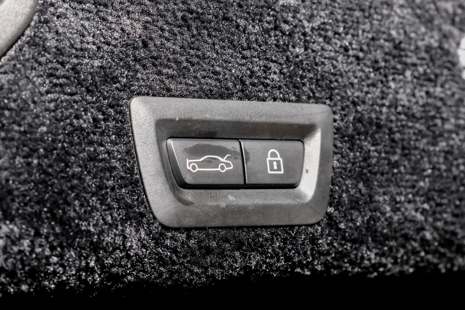 Used 2014 Rolls-Royce Ghost image 68