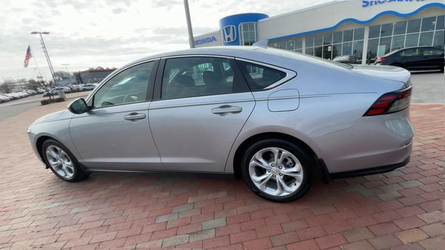 Certified 2023 Honda Accord LX image 7