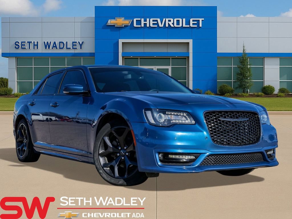 Used 2022 Chrysler 300 Touring L RWD image 1
