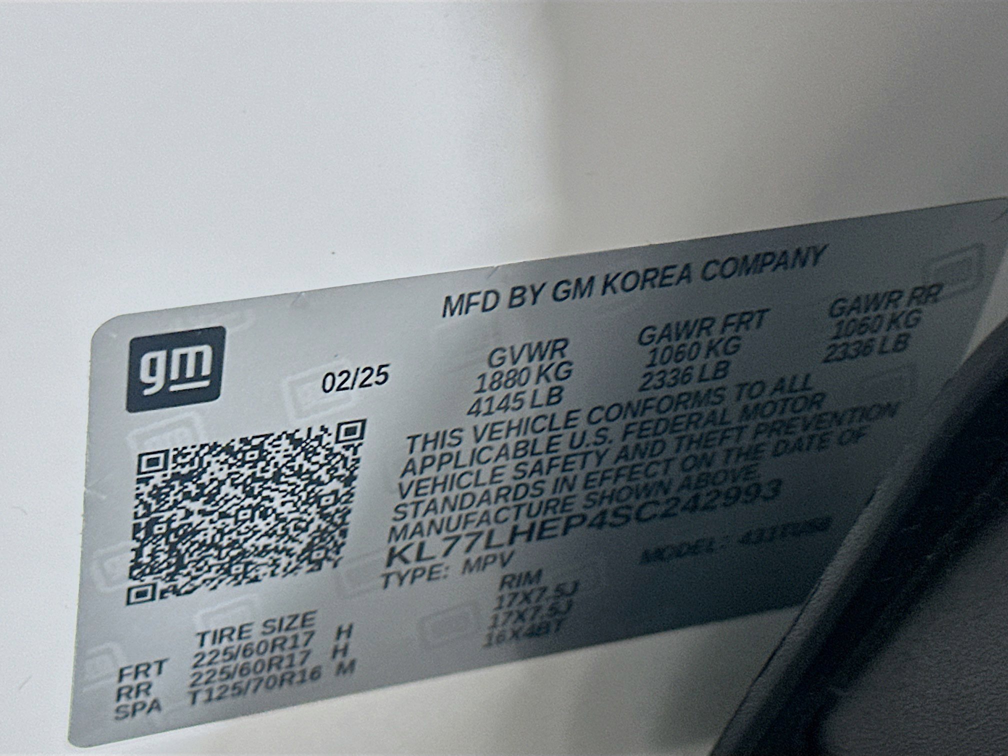 Used 2025 Chevrolet Trax LT w/ LT Convenience Package FWD image 12