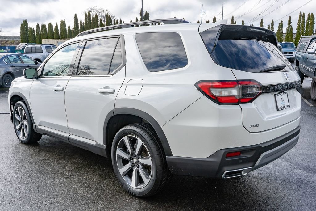 Certified 2023 Honda Pilot Touring image 10