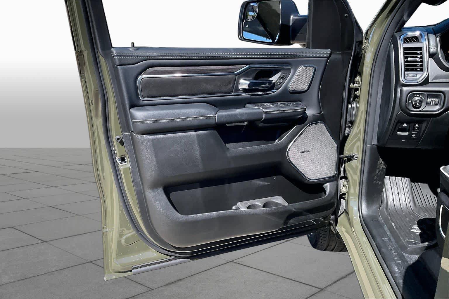 New 2027 RAM 1500 Laramie AWD/4WD image 10
