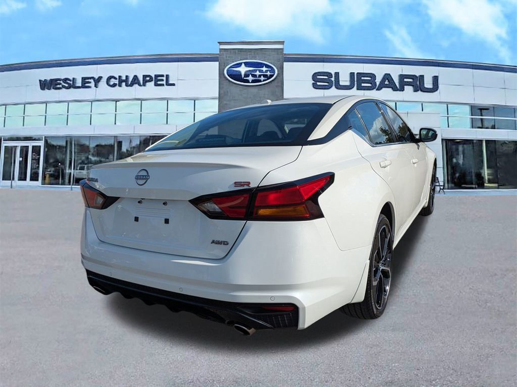 Used 2025 Nissan Altima 2.5 SR w/ SR Premium Package image 5
