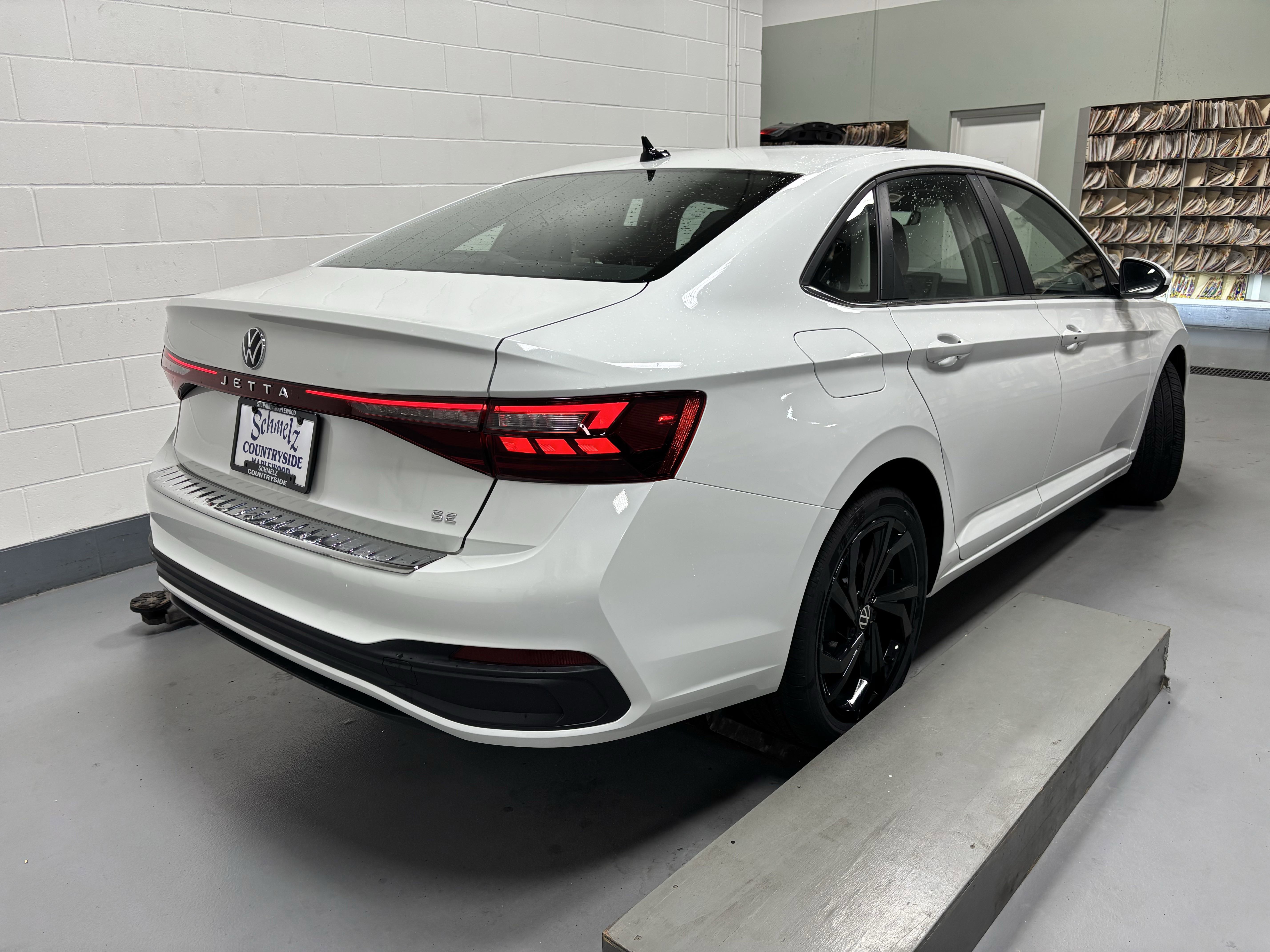 New 2025 Volkswagen Jetta SE image 8