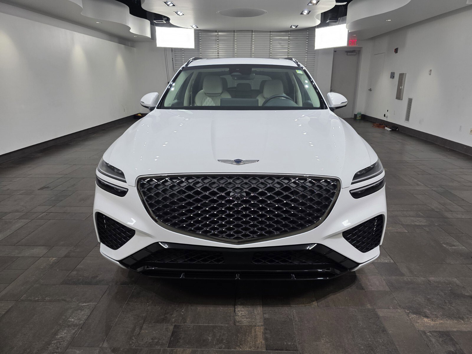 Used 2025 Genesis GV70 3.5T Sport w/ Sport Advanced Package image 2