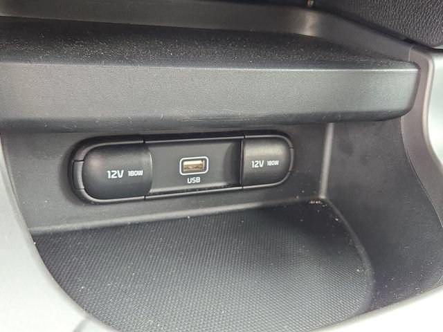 Used 2023 Kia Seltos LX AWD/4WD image 13