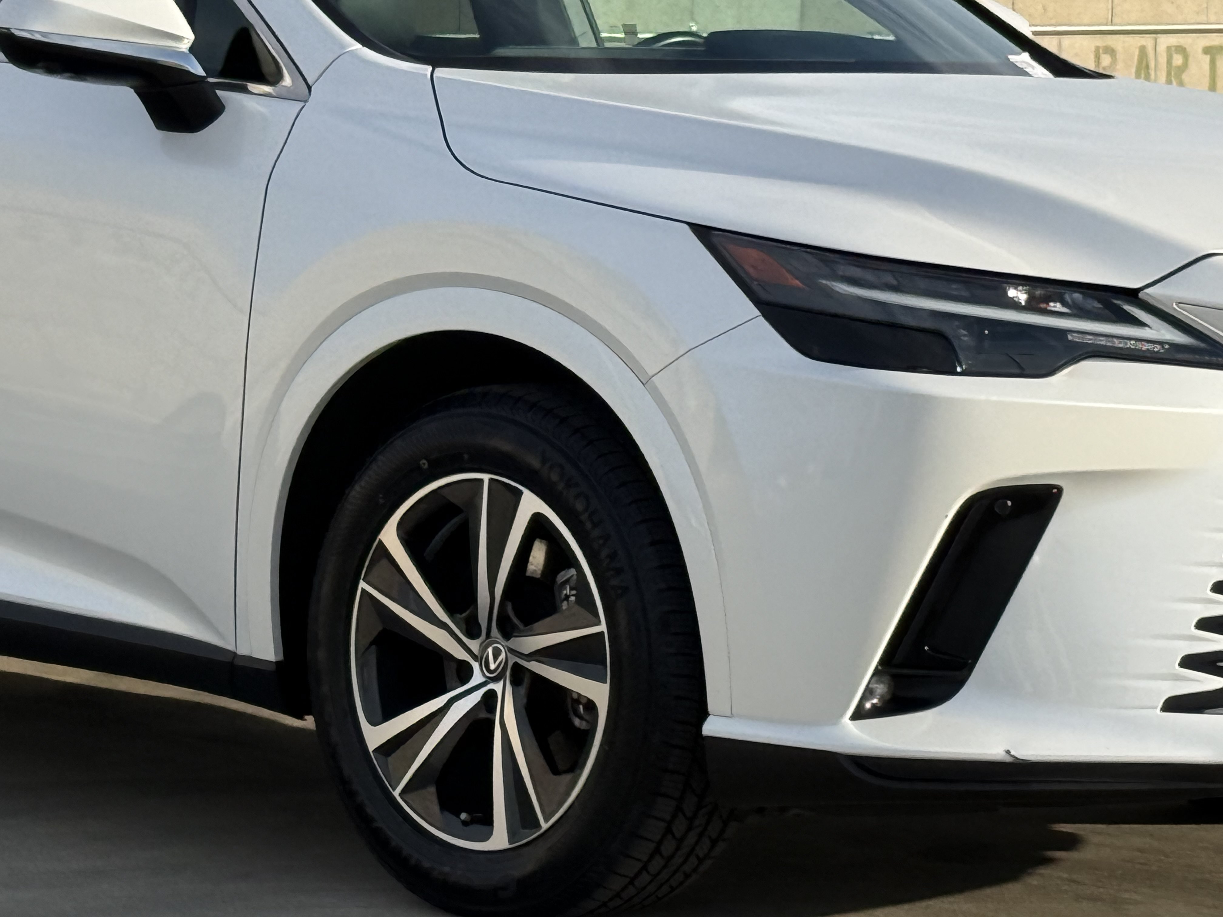 Certified 2024 Lexus RX 350 Premium w/ Convenience Package FWD image 4