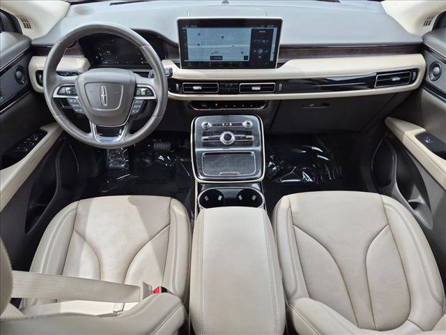 Used 2022 Lincoln Nautilus Reserve w/ Luxury Package AWD/4WD image 19