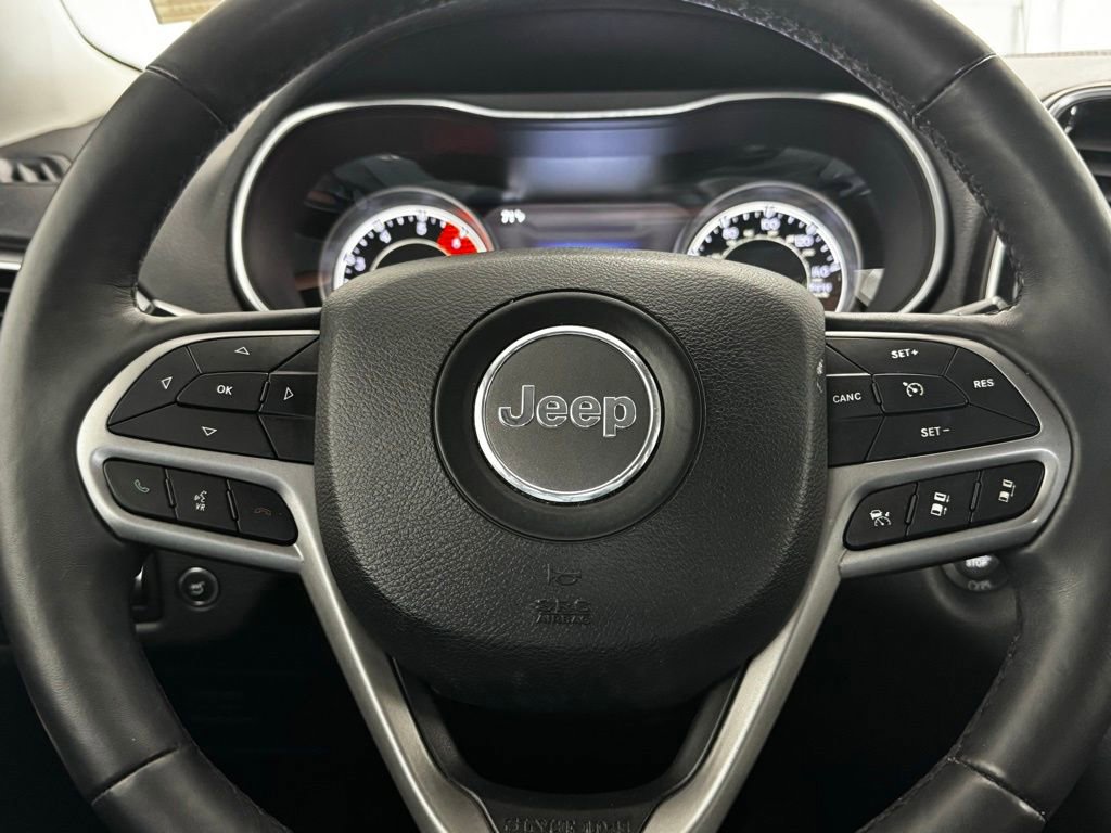 Used 2019 Jeep Cherokee Limited w/ Luxury Group image 14