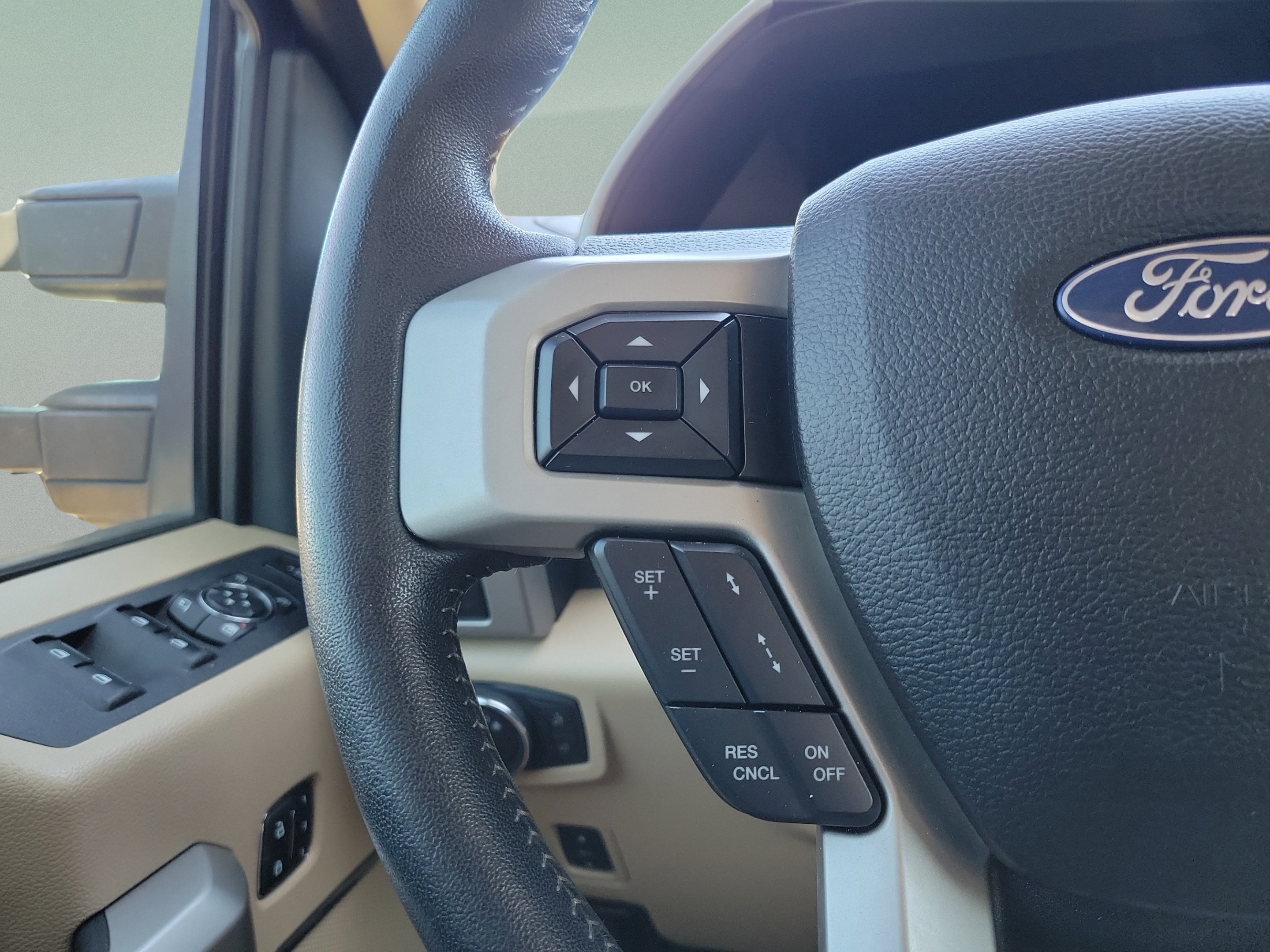 Used 2019 Ford F350 Lariat w/ Lariat Ultimate Package AWD/4WD image 21