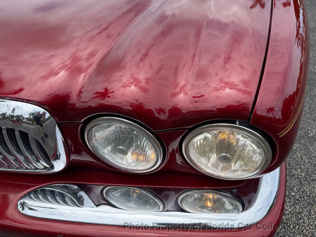 Used 1999 Jaguar XJ8 L RWD image 32