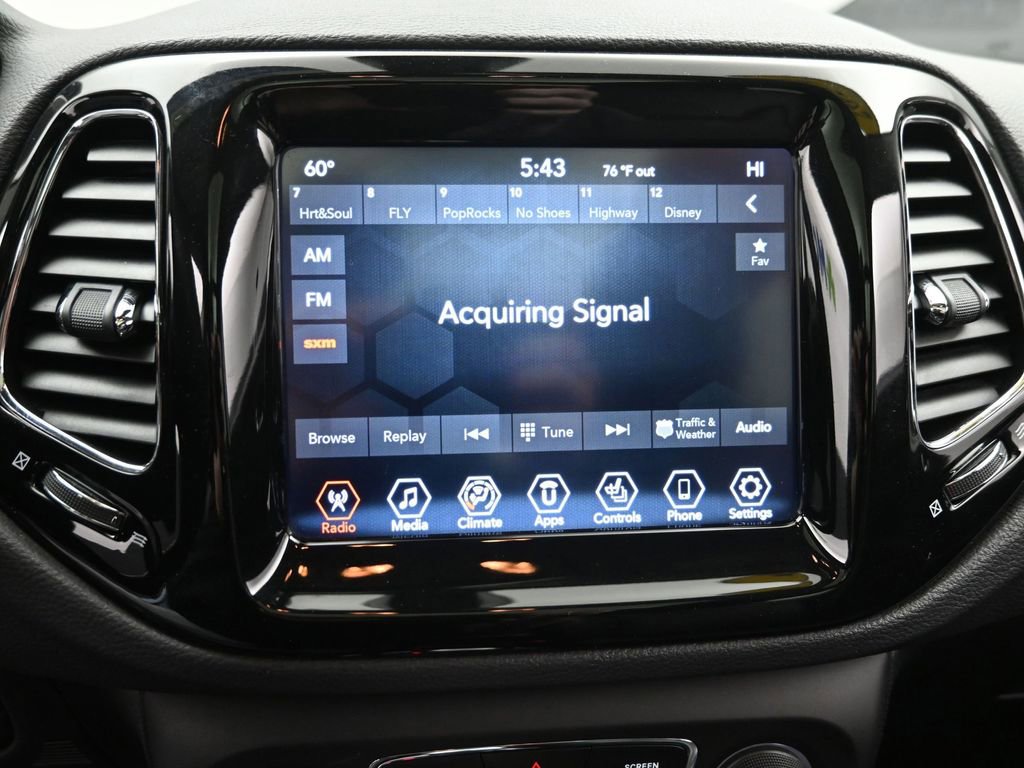 Used 2019 Jeep Compass Limited image 14