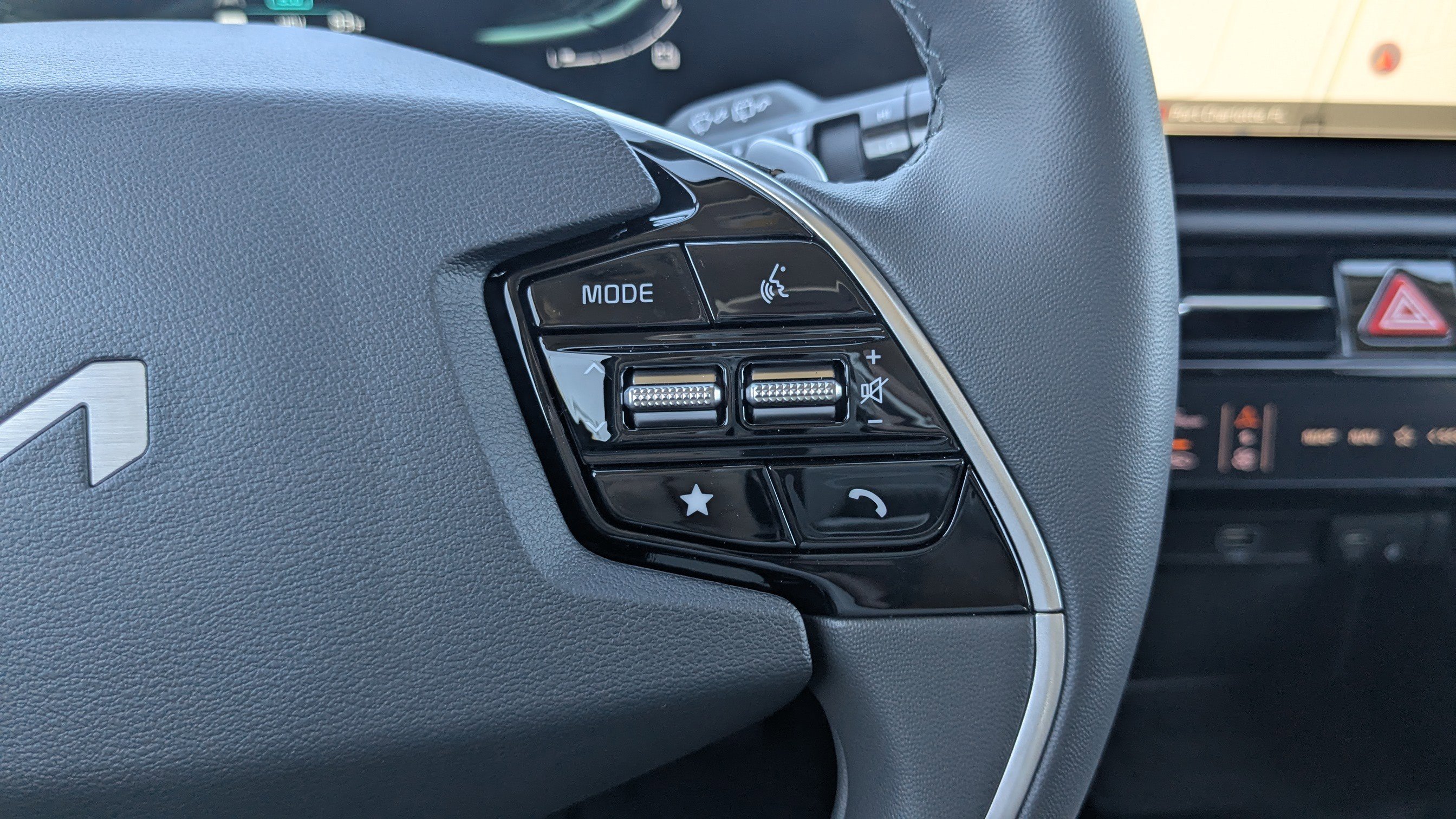 New 2025 Kia Niro EX w/ EX Cold Weather Package image 31