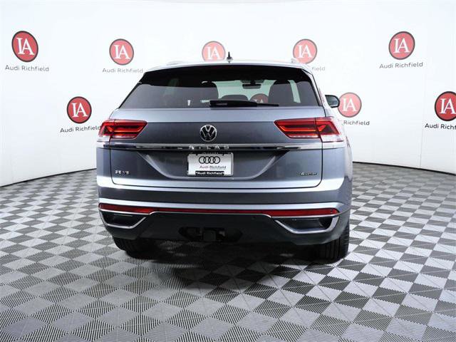 Used 2023 Volkswagen Atlas Cross Sport SE w/ Panoramic Sunroof Package image 7