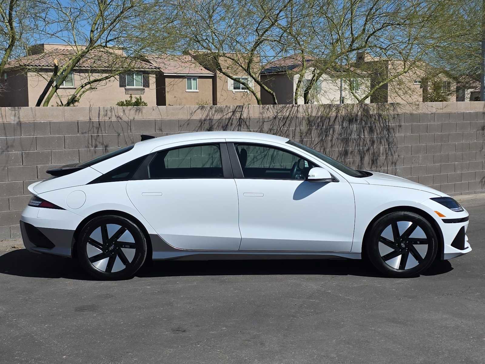 Used 2024 Hyundai Ioniq 6 SE image 10