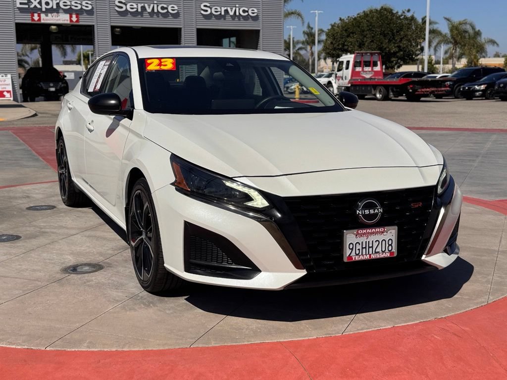 Certified 2023 Nissan Altima 2.5 SR w/ SR Premium Package AWD/4WD image 2
