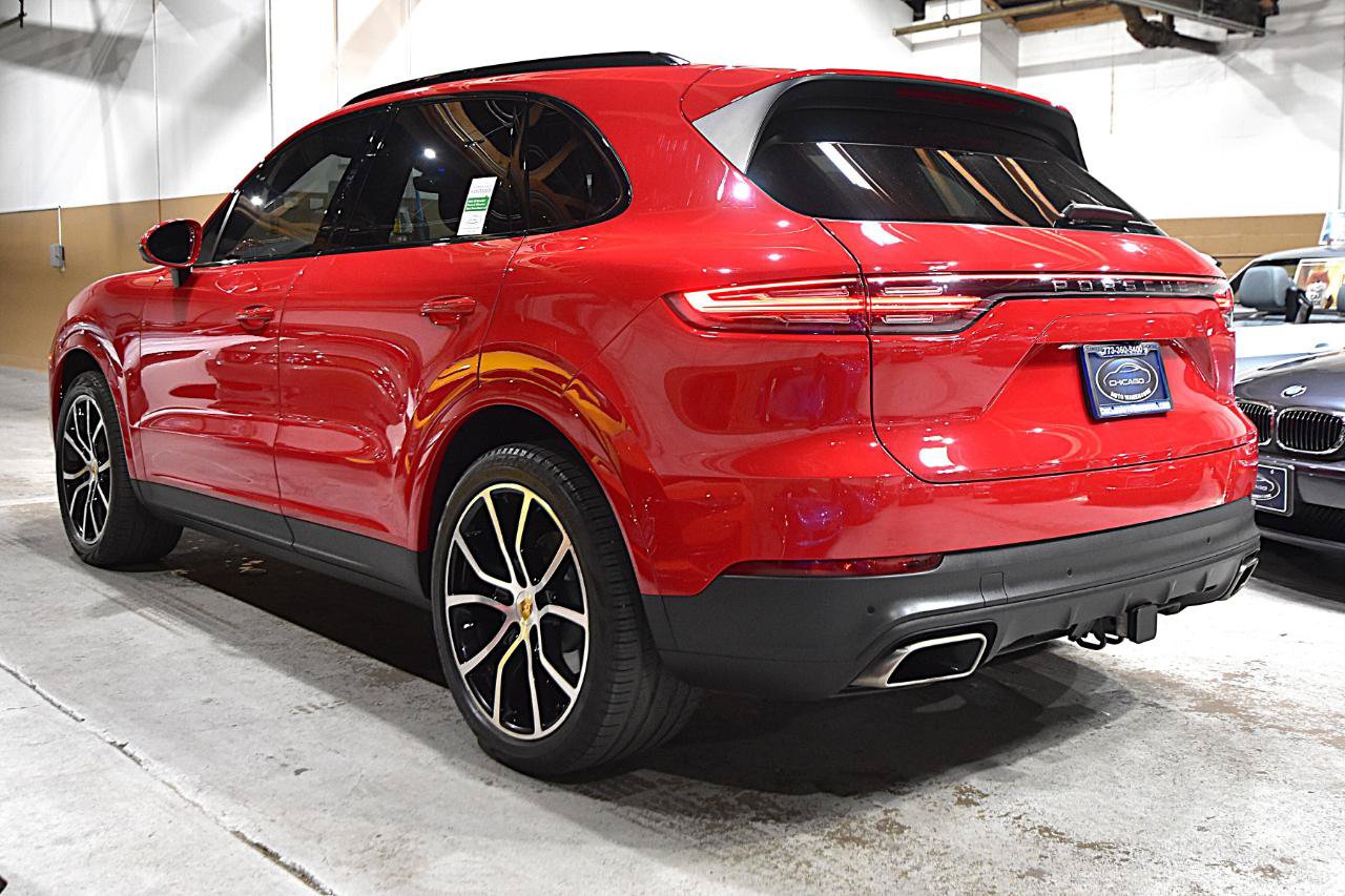 Used 2021 Porsche Cayenne AWD/4WD image 7