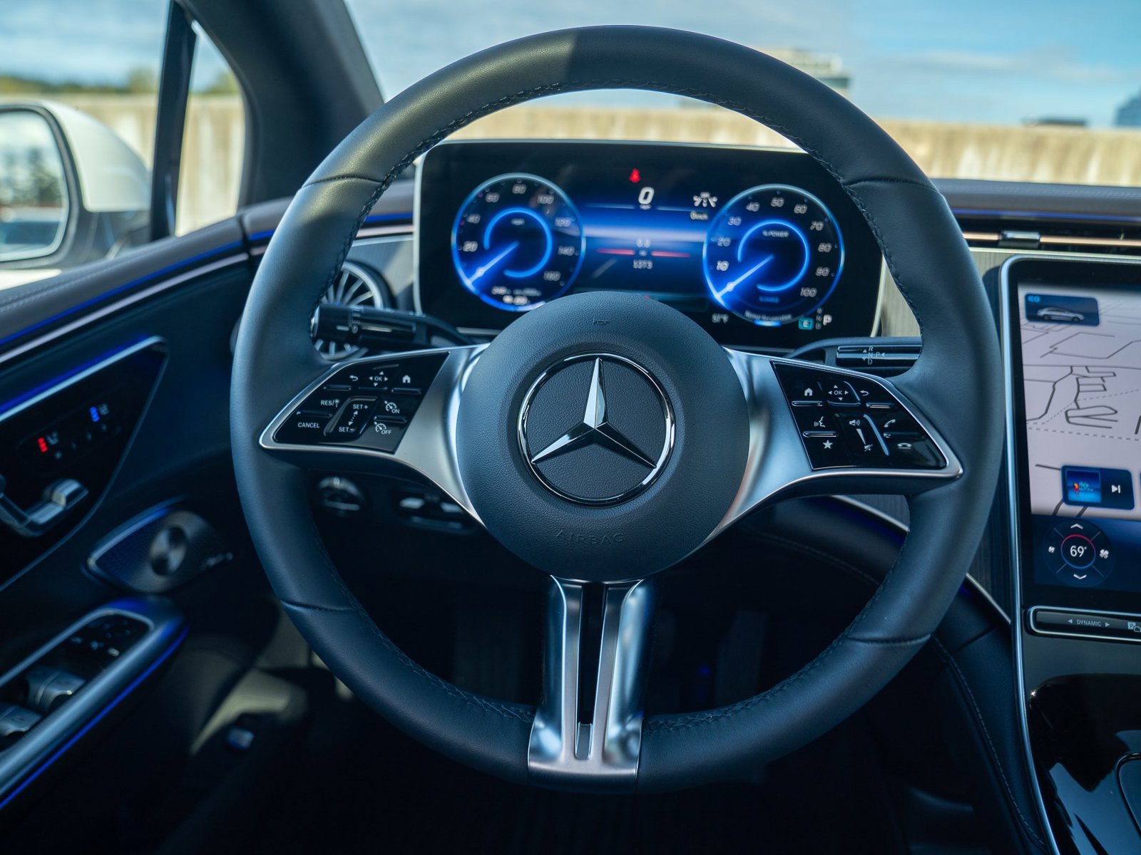 Certified 2026 Mercedes-Benz EQE 320 4MATIC Sedan image 26