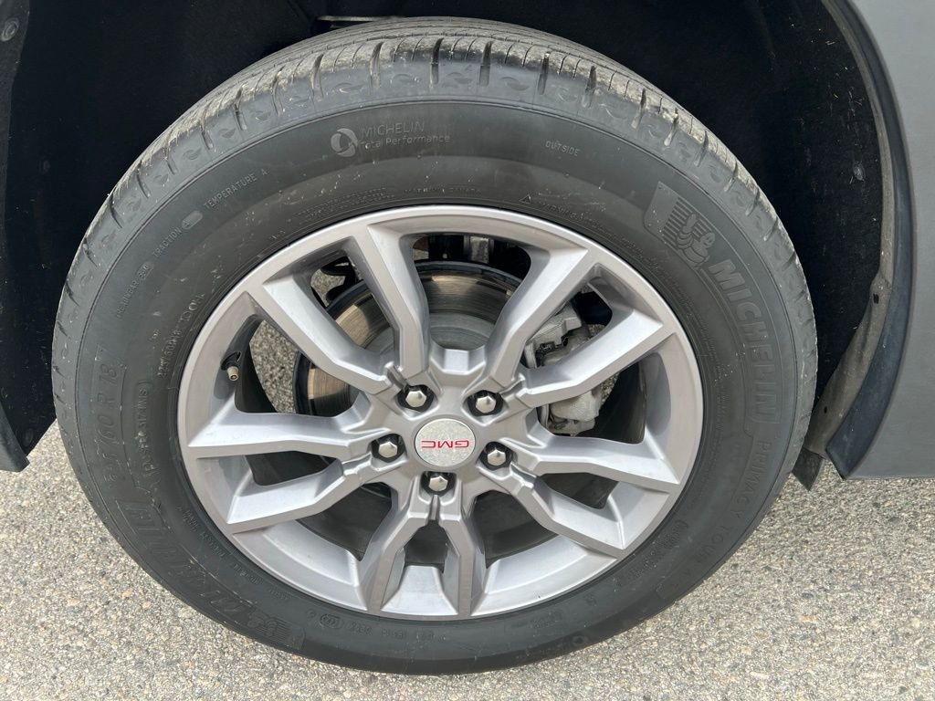 Used 2024 GMC Terrain SLT image 28