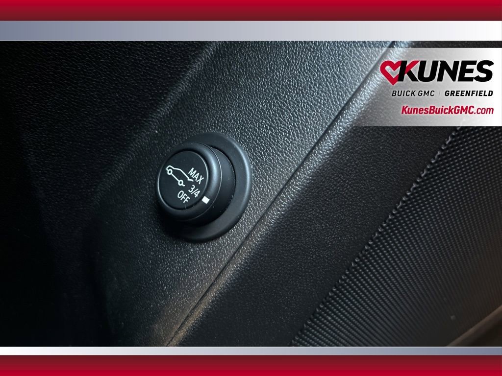 Used 2019 Chevrolet Equinox LT image 38