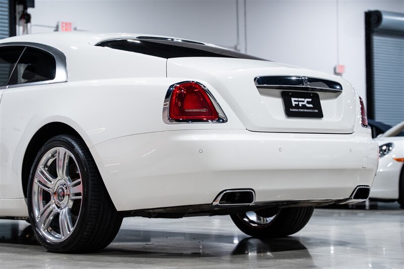 Used 2016 Rolls-Royce Wraith RWD image 14