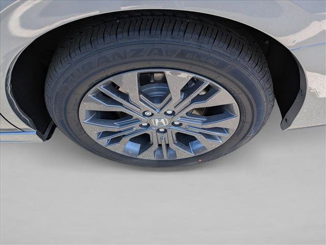 New 2026 Honda Odyssey Touring image 9