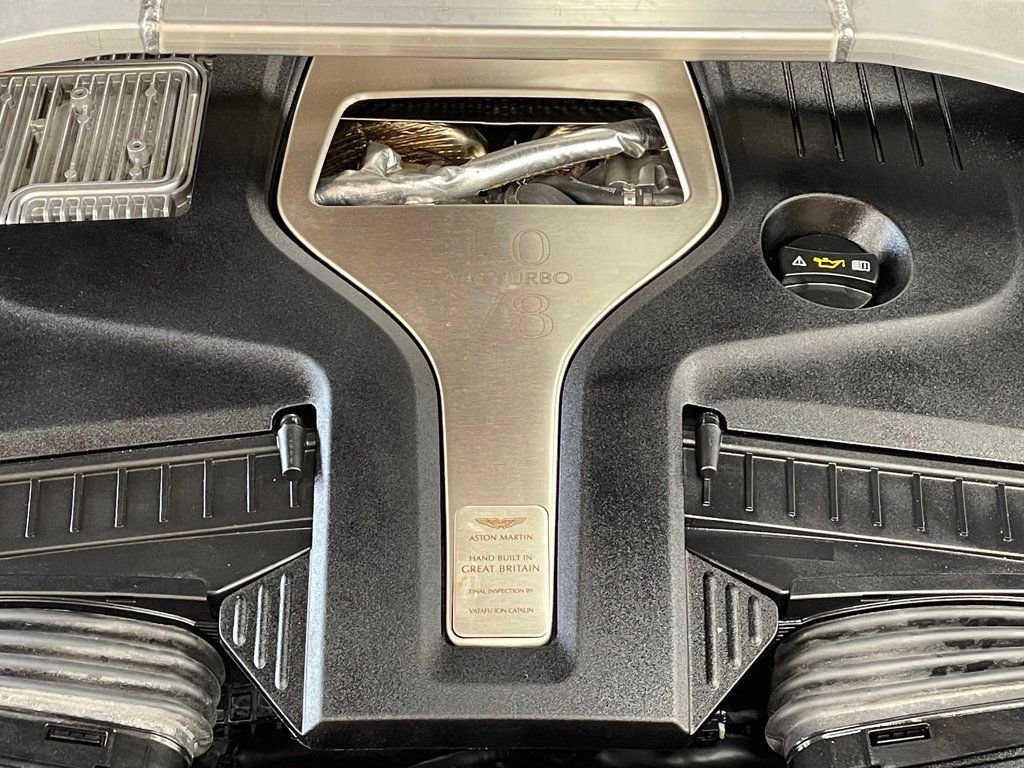 Used 2022 Aston Martin DBX AWD/4WD image 50