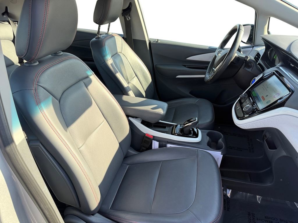 Used 2019 Chevrolet Bolt Premier w/ Infotainment Package image 17