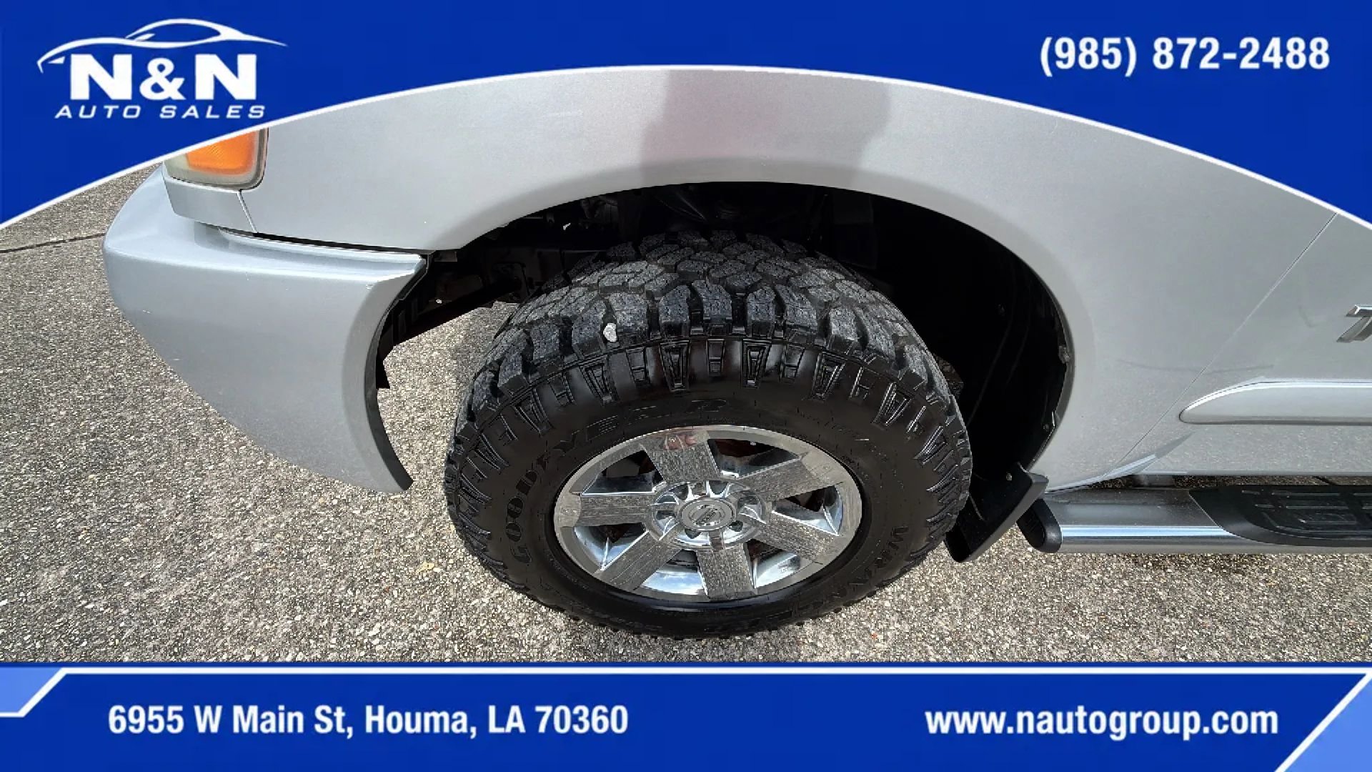 Used 2012 Nissan Titan SV w/ SV Value Truck Pkg AWD/4WD image 8