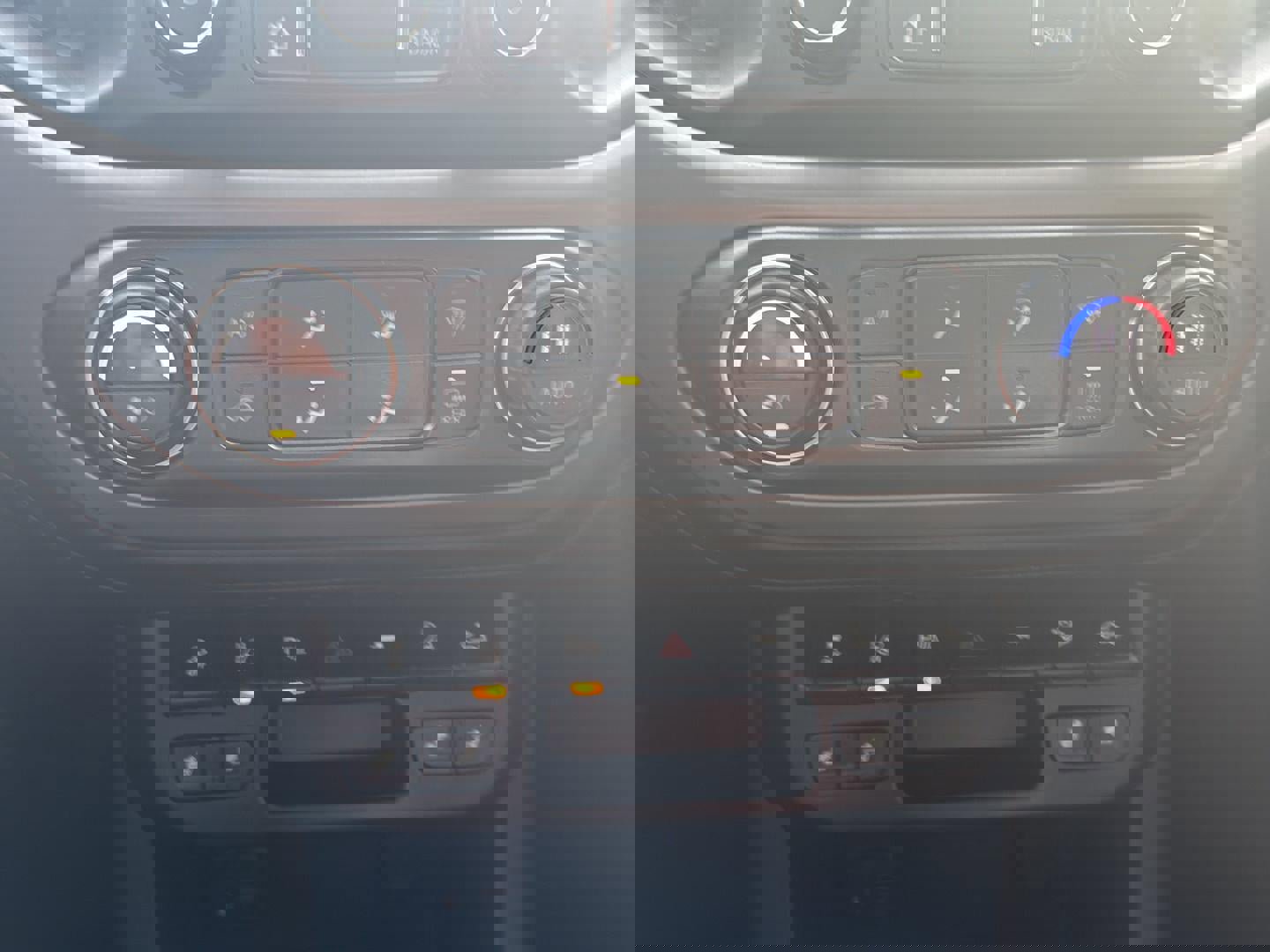 Used 2021 GMC Canyon AT4 w/ Driver Alert Package image 19