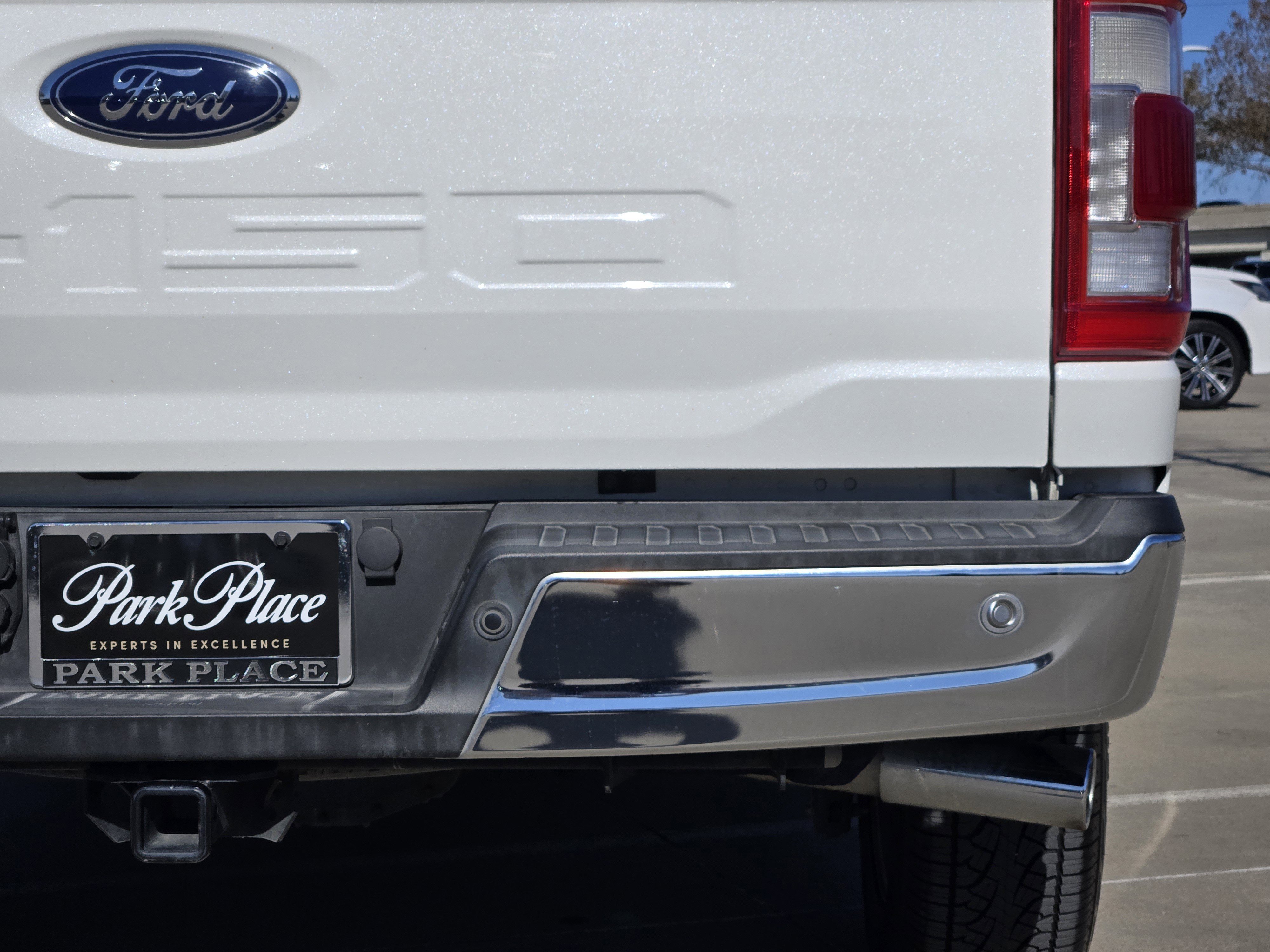 Used 2021 Ford F150 Lariat w/ Max Trailer Tow Package image 15