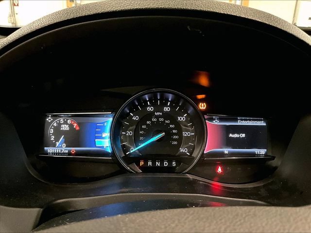 Used 2018 Ford Explorer XLT w/ Equipment Group 202A AWD/4WD image 20