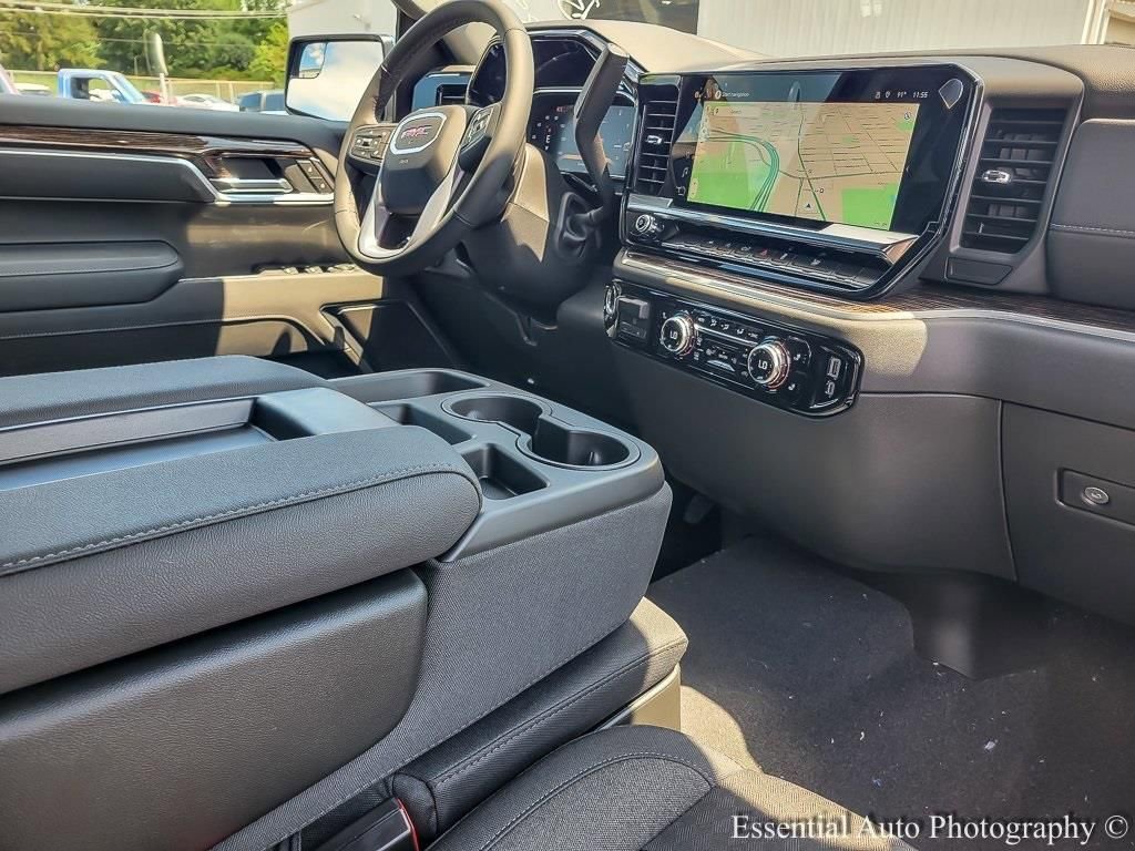 New 2026 GMC Sierra 1500 SLE image 18